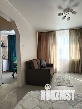 1-к квартира, посуточно, 32м2, 4/5 этаж