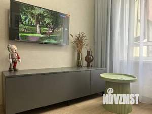 2-к квартира, посуточно, 42м2, 7/16 этаж