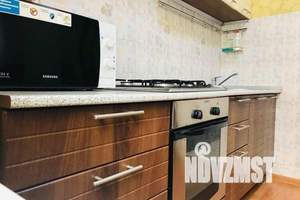 2-к квартира, посуточно, 60м2, 1/5 этаж