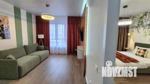 1-к квартира, посуточно, 38м2, 2/16 этаж