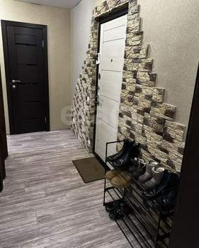 2-к квартира, вторичка, 46м2, 1/10 этаж