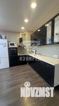 Студия квартира, вторичка, 63м2, 4/8 этаж