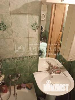 2-к квартира, вторичка, 50м2, 1/9 этаж