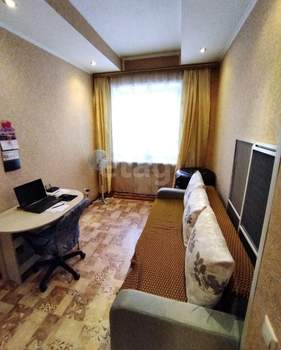 3-к квартира, вторичка, 72м2, 1/2 этаж