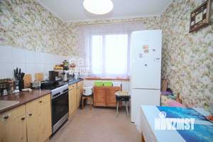 4-к квартира, вторичка, 75м2, 9/9 этаж