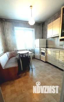 3-к квартира, вторичка, 65м2, 1/10 этаж
