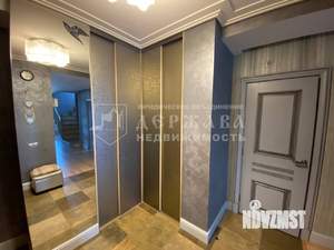 4-к квартира, вторичка, 162м2, 16/16 этаж