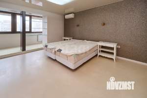 4-к квартира, вторичка, 138м2, 8/10 этаж