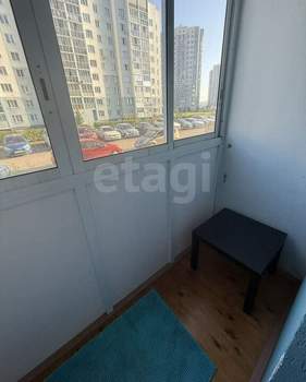 2-к квартира, вторичка, 52м2, 1/9 этаж