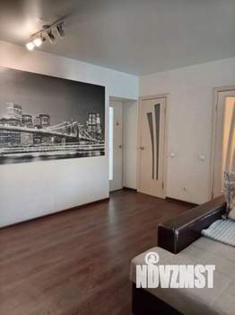 2-к квартира, вторичка, 52м2, 1/9 этаж