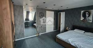 4-к квартира, вторичка, 138м2, 6/6 этаж