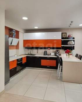 3-к квартира, вторичка, 102м2, 3/8 этаж