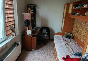 2-к квартира, вторичка, 56м2, 1/10 этаж