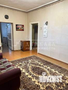 3-к квартира, вторичка, 65м2, 5/5 этаж