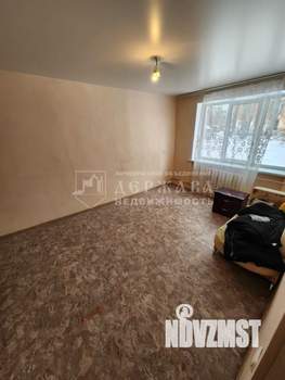 3-к квартира, вторичка, 52м2, 1/3 этаж