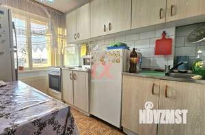 3-к квартира, вторичка, 61м2, 6/9 этаж