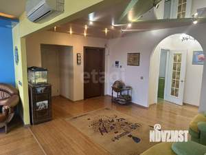 4-к квартира, вторичка, 142м2, 5/6 этаж