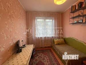 4-к квартира, вторичка, 61м2, 3/5 этаж