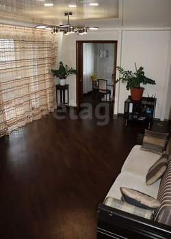 4-к квартира, вторичка, 144м2, 7/13 этаж