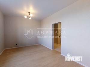 3-к квартира, вторичка, 56м2, 1/5 этаж