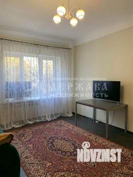 3-к квартира, вторичка, 68м2, 2/4 этаж