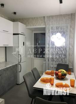 3-к квартира, вторичка, 82м2, 8/8 этаж
