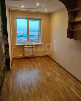 4-к квартира, вторичка, 74м2, 14/18 этаж