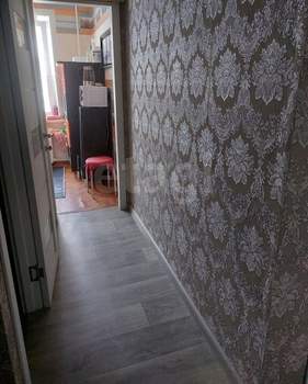 3-к квартира, вторичка, 58м2, 3/5 этаж