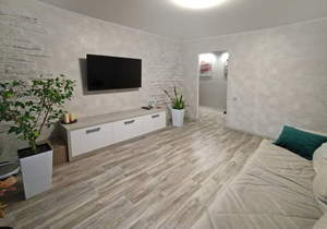 2-к квартира, вторичка, 53м2, 1/9 этаж