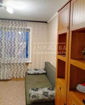 2-к квартира, вторичка, 34м2, 1/5 этаж