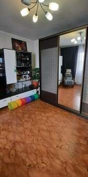 4-к квартира, вторичка, 74м2, 9/9 этаж