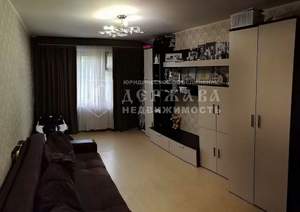 2-к квартира, вторичка, 43м2, 1/5 этаж