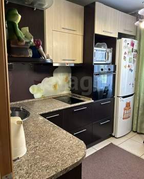 3-к квартира, вторичка, 81м2, 1/10 этаж
