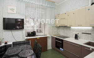 2-к квартира, вторичка, 52м2, 1/4 этаж