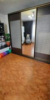 4-к квартира, вторичка, 74м2, 9/9 этаж