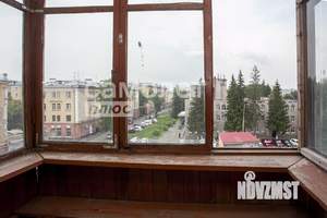 3-к квартира, вторичка, 65м2, 4/4 этаж