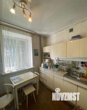 3-к квартира, вторичка, 55м2, 1/2 этаж