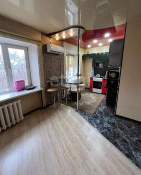 3-к квартира, вторичка, 52м2, 5/5 этаж