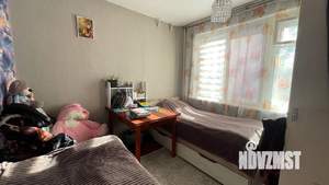 4-к квартира, вторичка, 61м2, 3/5 этаж