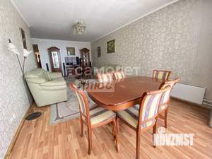 4-к квартира, вторичка, 127м2, 2/8 этаж