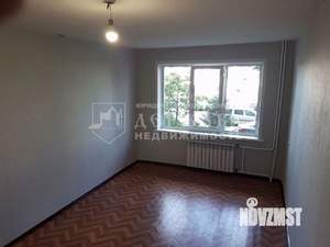 3-к квартира, вторичка, 60м2, 1/10 этаж
