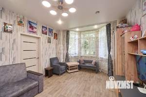 3-к квартира, вторичка, 62м2, 1/2 этаж