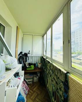 2-к квартира, вторичка, 54м2, 1/9 этаж