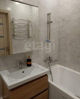 3-к квартира, вторичка, 62м2, 6/9 этаж