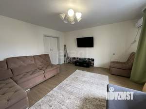 2-к квартира, вторичка, 63м2, 1/9 этаж