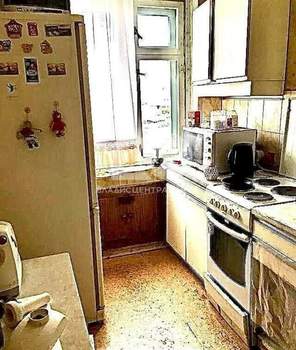 3-к квартира, вторичка, 63м2, 6/9 этаж