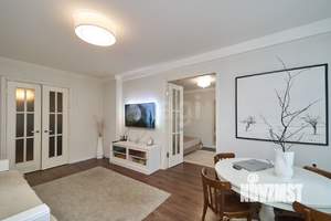 2-к квартира, вторичка, 77м2, 2/4 этаж