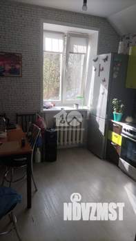 2-к квартира, вторичка, 58м2, 1/3 этаж