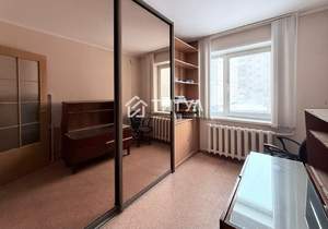 3-к квартира, вторичка, 61м2, 1/5 этаж