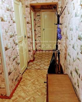 3-к квартира, вторичка, 61м2, 2/2 этаж
